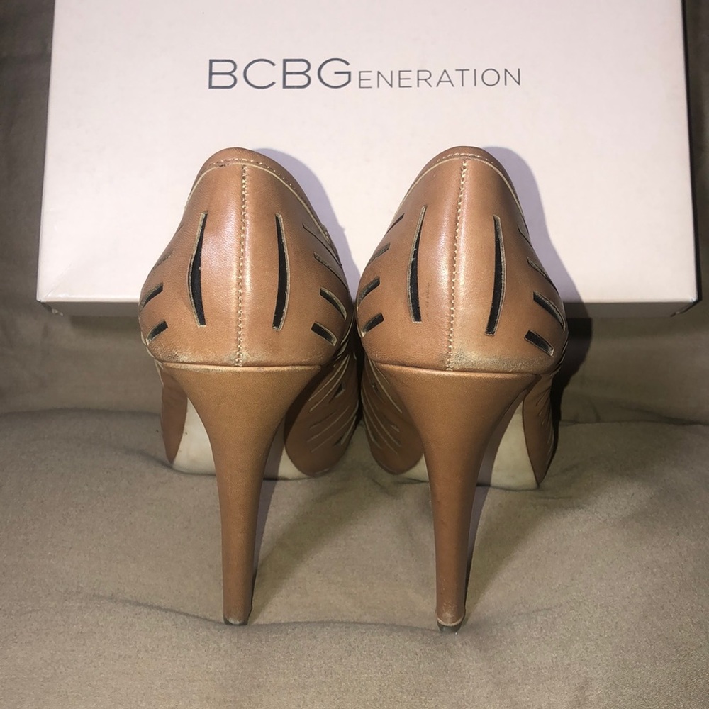 BCBGeneration heels (5 inch) 👠👠 - Picture 4 of 5